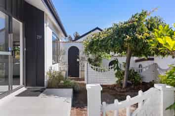 25B Hollis Road, Paraparaumu Beach