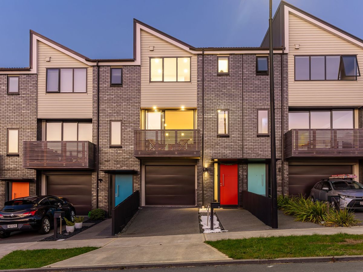 25 Holystone Road, Whitby, Porirua City, Wellington