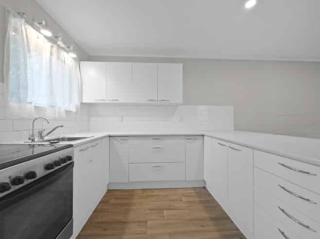 2/25A Vine Street, Mangere East