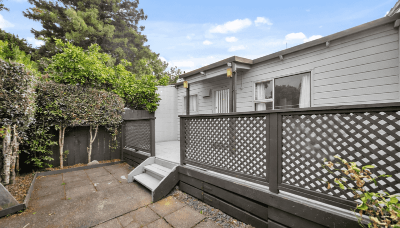 2/25A Vine Street, Mangere East
