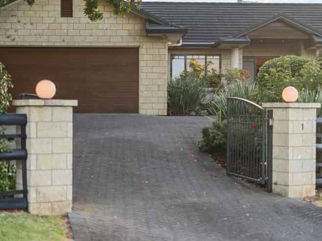 1 Church View Road, Waiau Pa