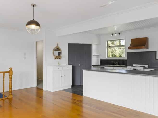 114 Taharepa Road, Hilltop