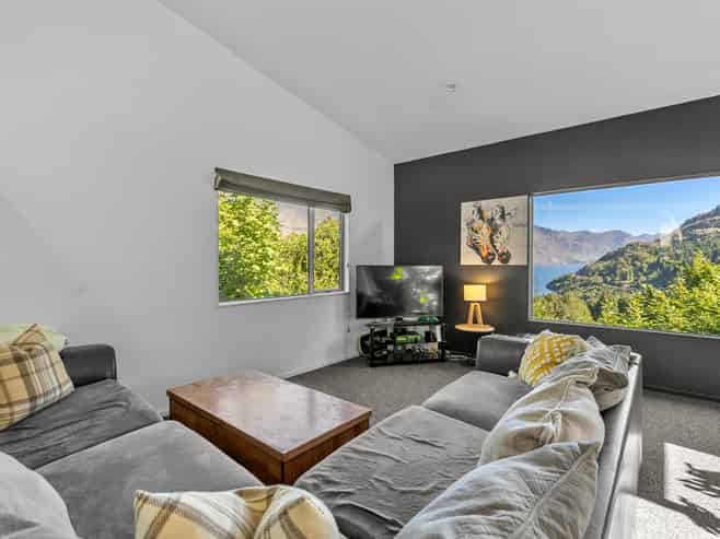 14B Mckerrow Place, Sunshine Bay