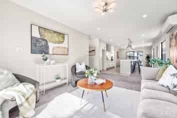 15 Te Kaeaea Crescent, Wallaceville