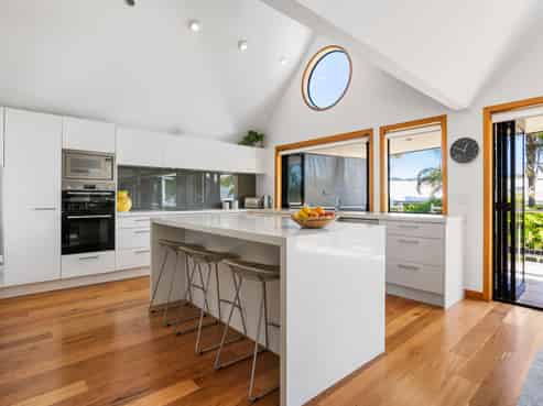 6 Vista Paku, Pauanui