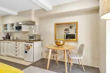 31/24 Quiet Woman Way, Monaco