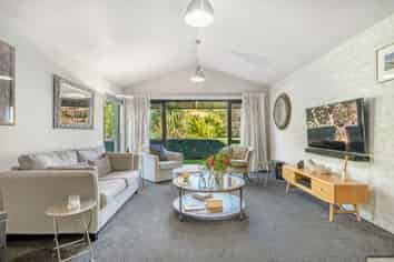 12 Sanctuary Drive, Stoke