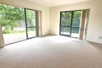 15 Summerfield Lane, Albany