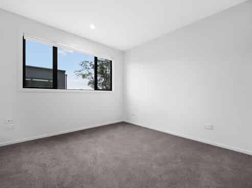8 Arapapa Road, Takanini