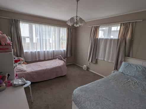 18 Eaton Road, Hillsborough