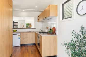 2D Hatton Street, Karori