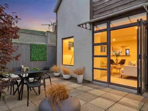 2D Hatton Street, Karori