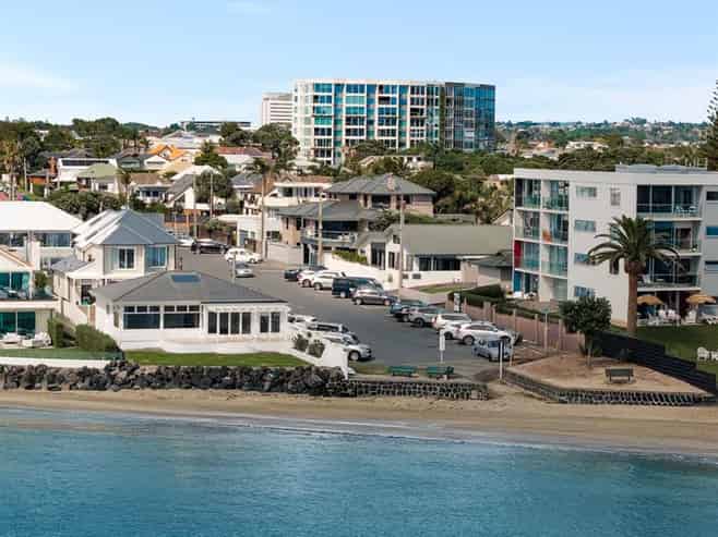  60 Milford Road, Milford