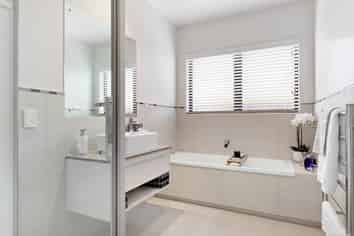 2 Kabardin Street, Karaka