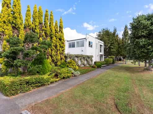 77 Popokatea Drive, Takanini