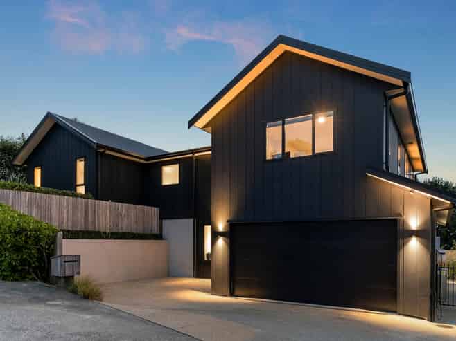 13 Weka Close, Red Beach