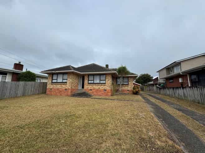 46 McKean Avenue, Manurewa