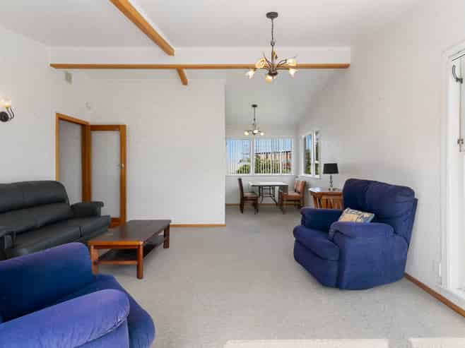 19 Carole Crescent, Pakuranga