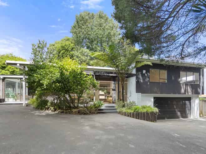 57 Hill Road, Hillpark