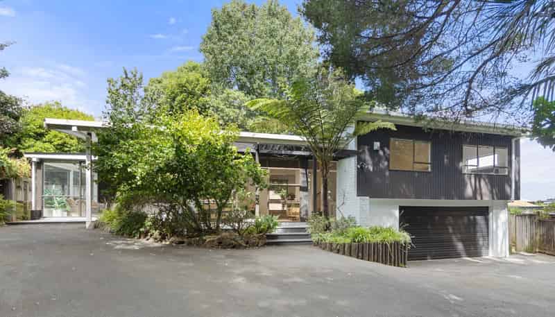 57 Hill Road, Hillpark