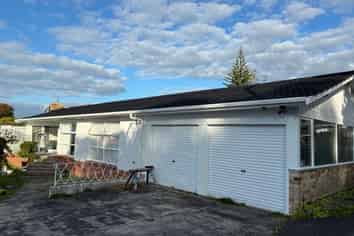 104 Grande Vue Road, Hillpark