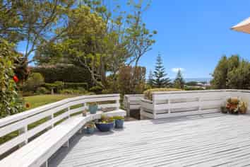 10 Lawry Street, Moturoa