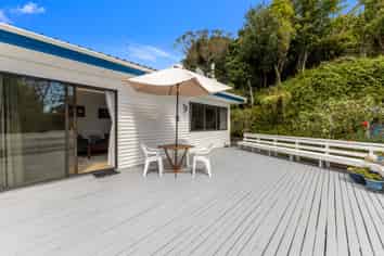 10 Lawry Street, Moturoa