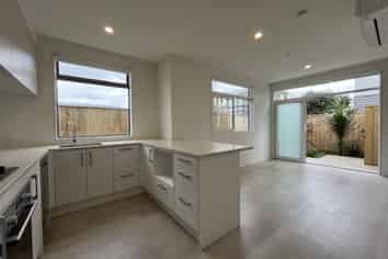 3/2 Moor Avenue, Te Atatu Peninsula