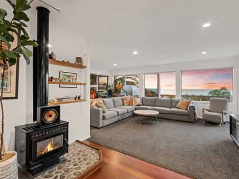 74 Duncansby Road, Stanmore Bay