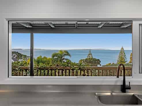 74 Duncansby Road, Stanmore Bay