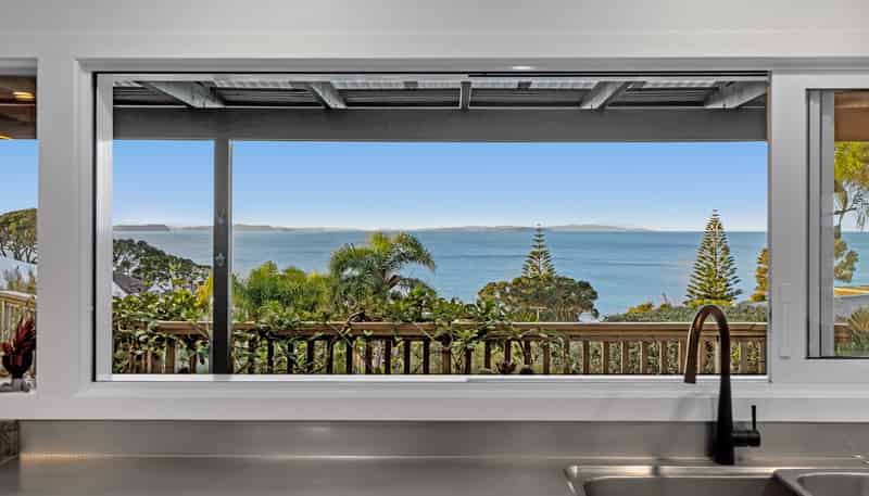 74 Duncansby Road, Stanmore Bay