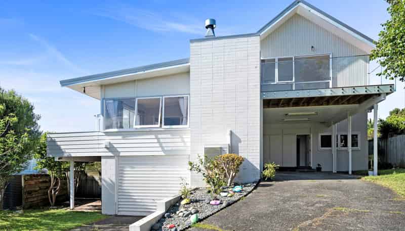 63 Parr Terrace, Castor Bay