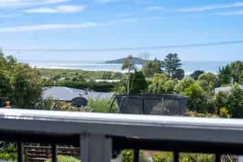 14 Frances Street, Taieri Mouth
