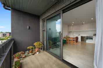 204/7c Hinaki Street, Point England