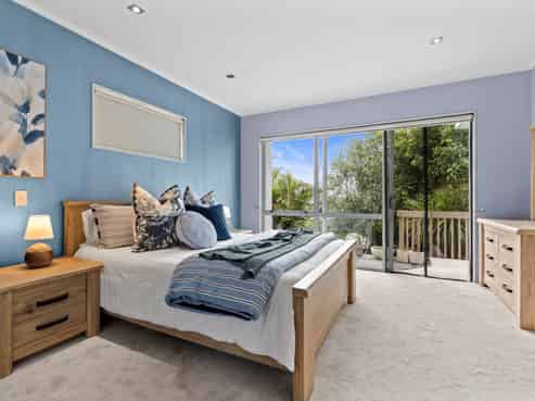 589D East Coast Road, Browns Bay