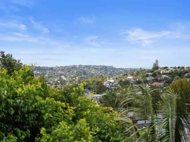 589D East Coast Road, Browns Bay