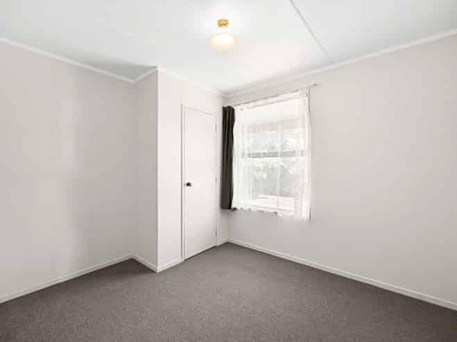 215B Tuhikaramea Road, Dinsdale