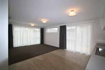 210B Ngamotu Road, Spotswood