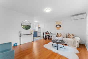 4/83 Birkdale Road, Birkdale