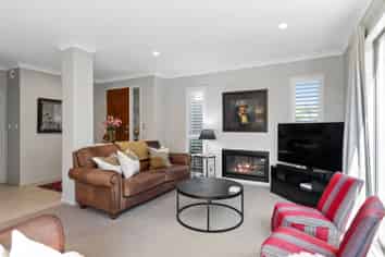 20A Coolspring Way, Redwood