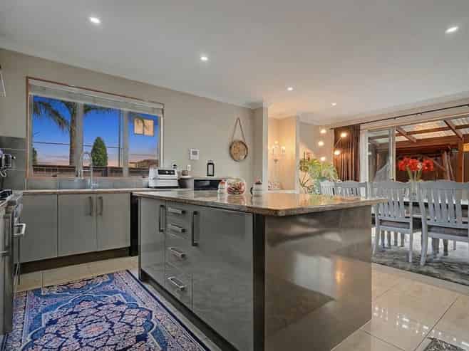 28 Kaseng Place, East Tamaki Heights