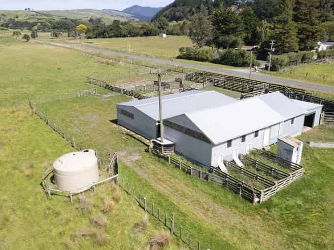 453 Dry River Road, Martinborough