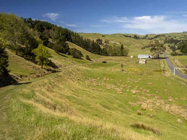 453 Dry River Road, Martinborough