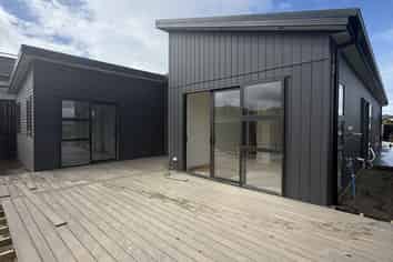 61 Huanui Drive, Orewa