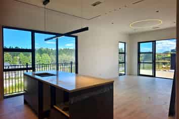 61 Huanui Drive, Orewa