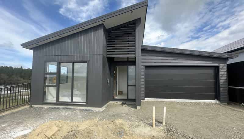 61 Huanui Drive, Orewa