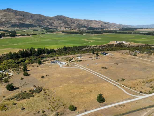 136 Te Awa Road, Albert Town