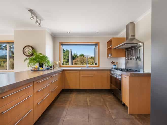 136 Te Awa Road, Albert Town