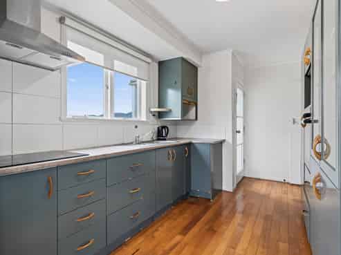 2 View Street, Maungaturoto