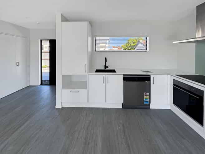 711C Worcester St, Linwood